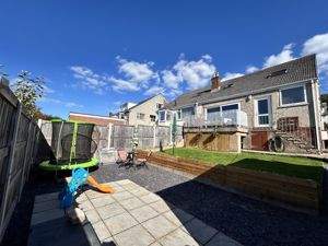 Photo 24- click for photo gallery